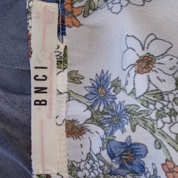 NWT Pretty BNCI Floral Dress Size M - Picture 7 of 11